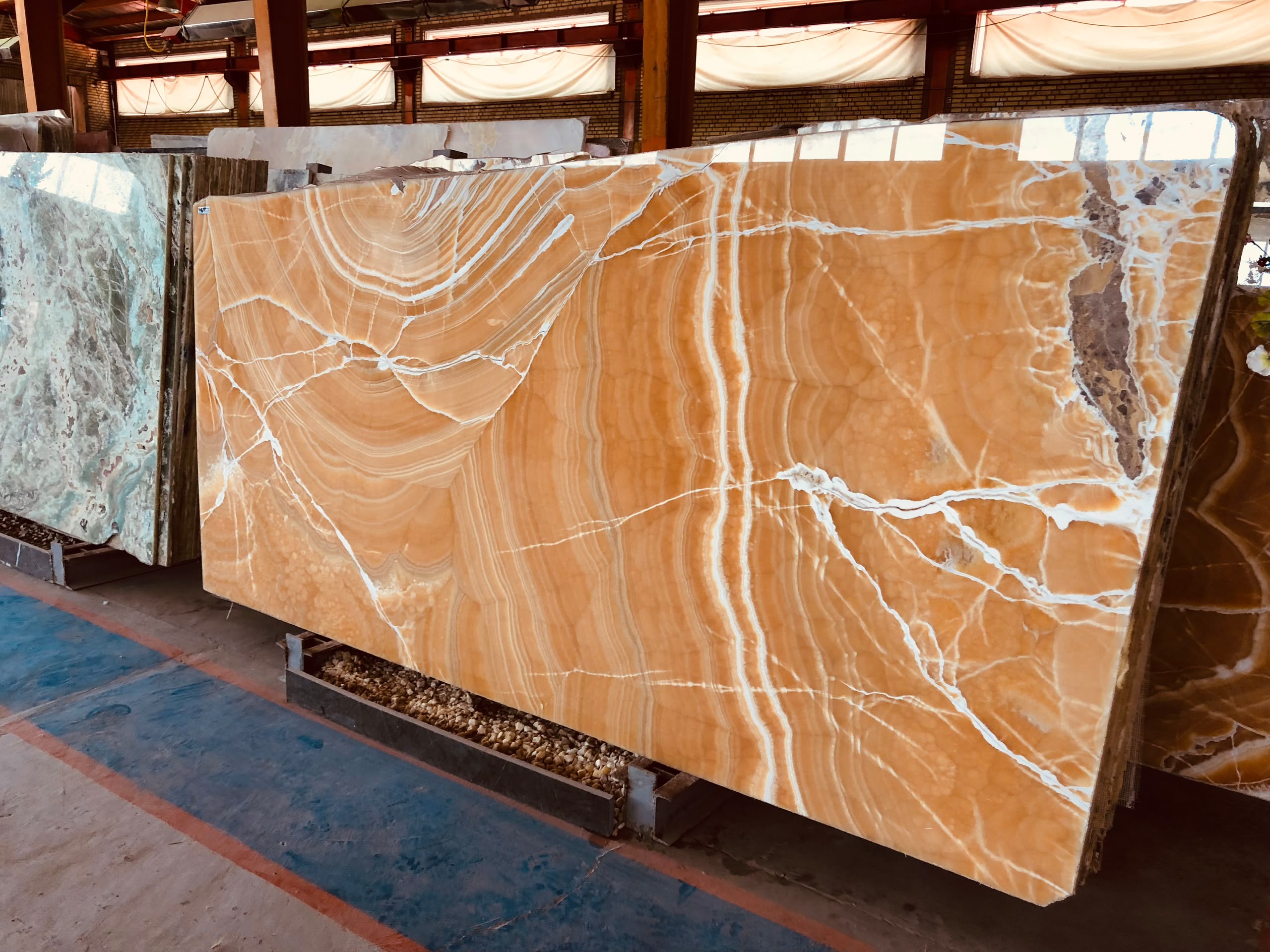 Onyx Orangerot